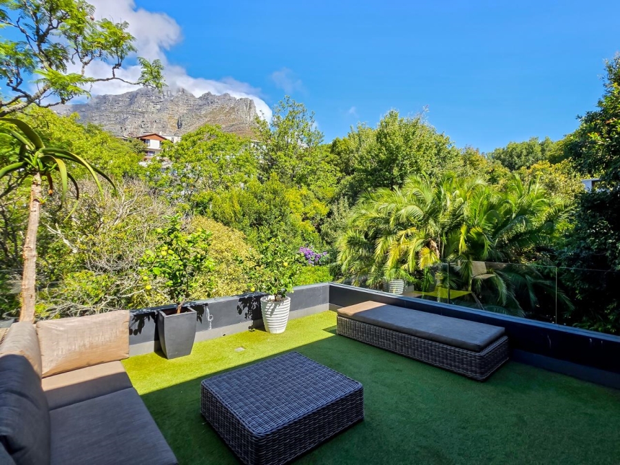 4 Bedroom Property for Sale in Higgovale Western Cape